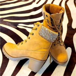 Tan Short Ankle Boots with Rhinestones💕